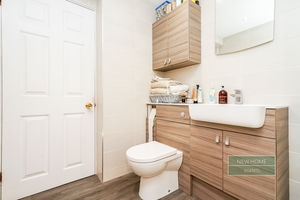 Photo 25- click for photo gallery